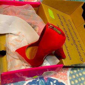Red Zipper 4” Heels